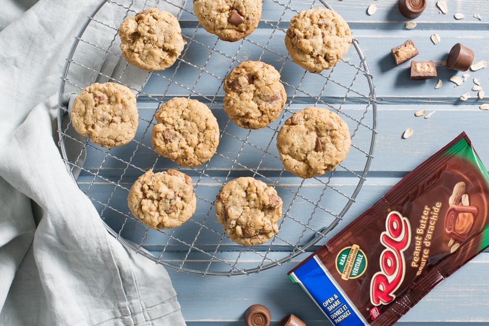 ROLO Peanut Butter Oatmeal Cookies Recipe. Crispy around the edges and tender throughout.